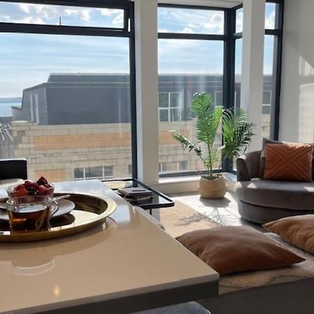 The Pad By The Beach Penthouse Apartment With Sunset And City Views Борнмут Экстерьер фото